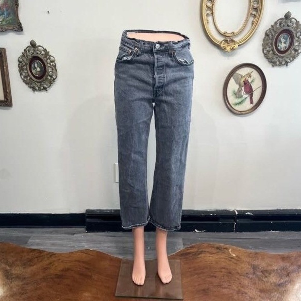 Levi's Premium Ribcage Straight Jeans in Gray - Size 28‎